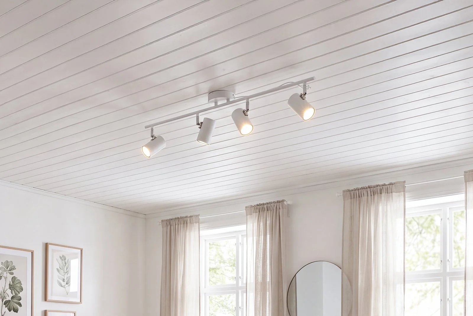 Tube taklampe